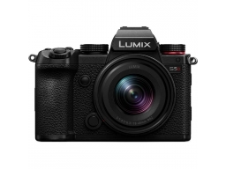 Panasonic Lumix DC-S5DNE-K hibrid full-frame tükör nélküli fényképezőgép - váz és 18-40mm objektív