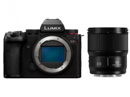 LUMIX DC-S5M2CE FullFrame, 4K váz  - S-S50 optika