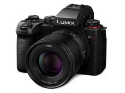 LUMIX DC-S5M2CE FULL Frame,4K váz  +S-S50 optika