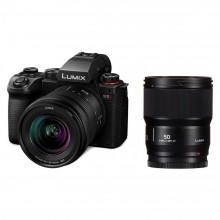 LUMIX DC-S5M2WE Full-frame, tükör nélküli készülékváz +R2060 +S50 optika