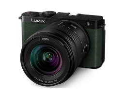 LUMIX DC-S9KE-G Full-Frame kompakt fényképezőgép váz és S-R2060 optika - olivazöld