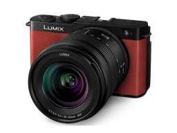 LUMIX DC-S9KE-R Full-Frame kompakt fényképezőgép váz és S-R2060 optika - bíborvörös